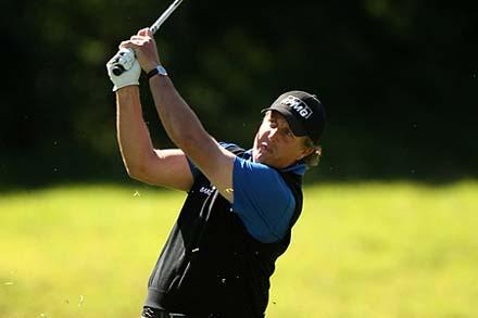 Il grande Phil Mickelson guida il Northern Trust Open US PGA