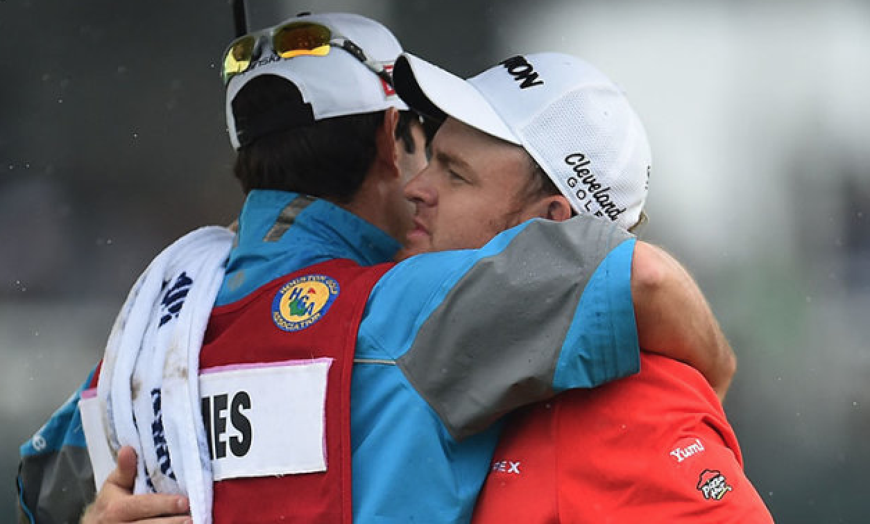 Shell Houston Open, Holmes vince a fatica